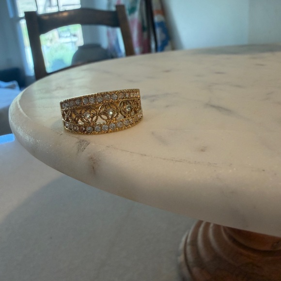 Elegant Vintage 14k Gold Electroplated Women's Ring - Picture 5 of 9